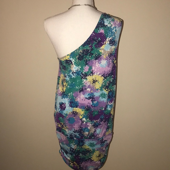 Ladies dress - Picture 2 of 6